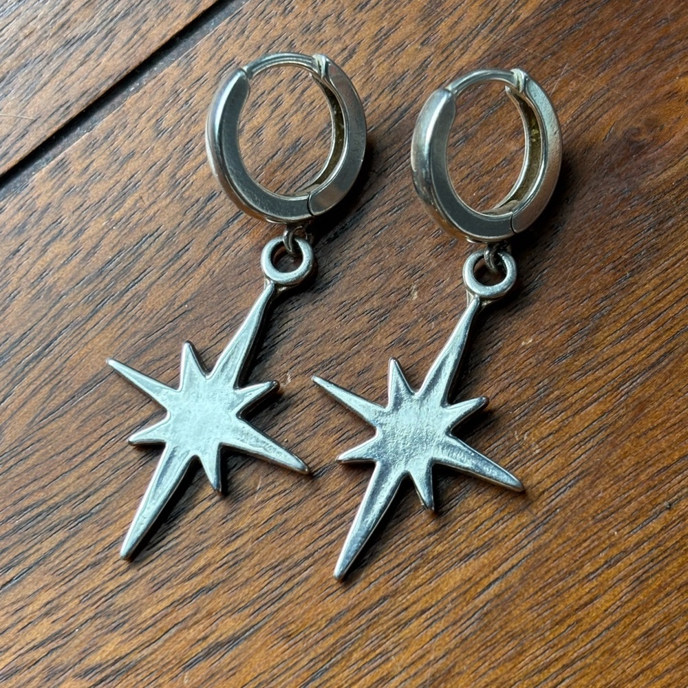Vancrafted Studio star earrings